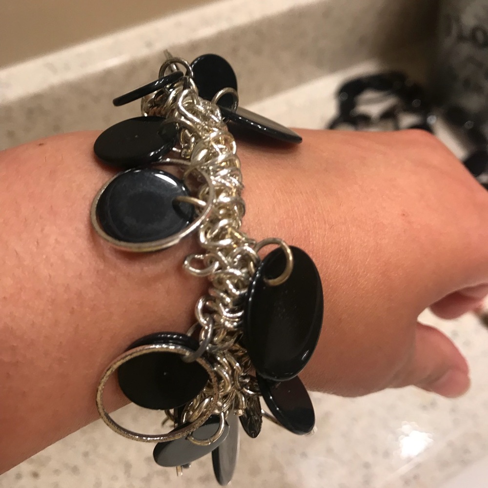 ⚡️FINAL PRICE⚡️ Black & silver bracelet or hair tie - Picture 2 of 4